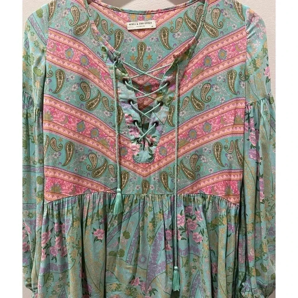 Spell & The Gypsy City Lights Blouse-Sage - Picture 4 of 12